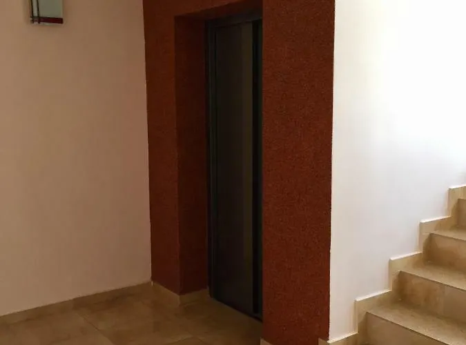 Panorama Sunrise Byala - Rest And Seaside Recreation アパート ビャラ